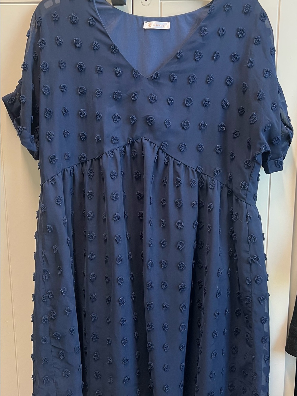 Women's Navy Textured Dotted V-Neck Tunic Top